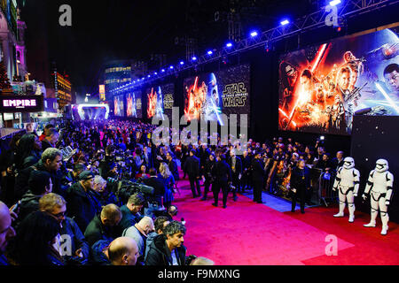 London, UK. 16. Dezember 2015. Europäische Premiere von "Star Wars: das Erwachen der macht am Leicester Square am 16. Dezember 2015 in London/Picture Alliance Credit: Dpa picture-Alliance/Alamy Live News Stockfoto