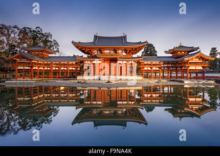 Uji, Kyoto, Japan bei Byodo-in ist Phoenix-Halle. Stockfoto