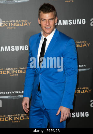 Prominenz besucht Premiere von Lionsgate "The Hunger Games: Mockingjay - Teil 2: Microsoft Theater.  Mitwirkende: Alan Ritchson Where: Los Angeles, California, Vereinigte Staaten von Amerika bei: 17. November 2015 Stockfoto