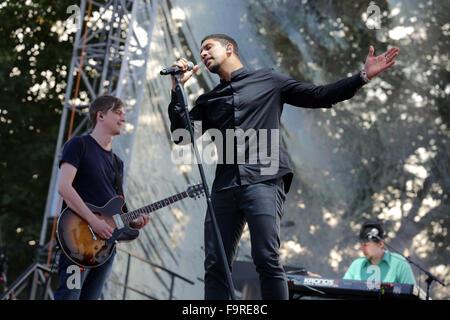 Deutscher Sänger und Songwriter Andreas Bourani führt live auf dem 35. Deutschen Evangelischen Kirchentag in Stuttgart, Deutschland, 5. Juni 2015 Stockfoto