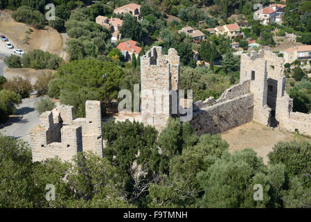 Luftaufnahme über die zerstörte Château Saint Bernard oder Burgmauern Hyères Var Provence Frankreich Stockfoto