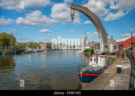 Turmdrehkran an der Bristol Hafen Bahn und M-Schuppen Museum, Somerset, England, Vereinigtes Königreich Stockfoto