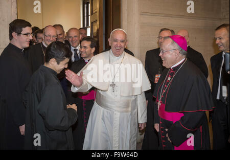 Franziskus Lachen am Saint Charles Borromeo Seminary in Philadelphia, Pennsylvania, USA 26. September 2015 Stockfoto