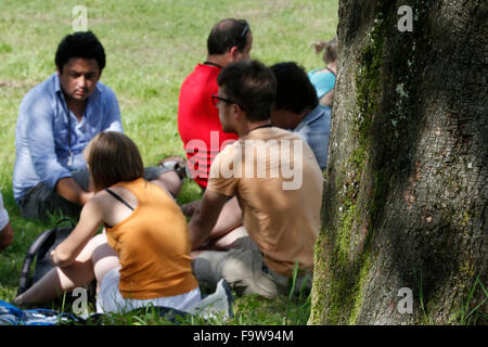 Abtei von Hautecombe.  Junge Erwachsene mission 18-30 des Chemin Neuf.  Workshop. Stockfoto