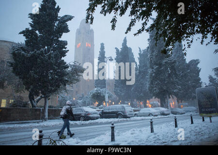 Jerusalem Stadtzentrum während eines Schneesturms Stockfoto