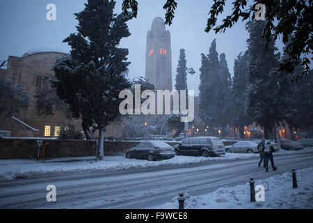 Jerusalem Stadtzentrum während eines Schneesturms Stockfoto