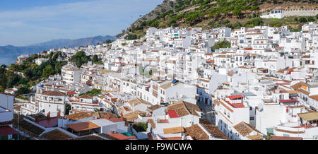 Mijas Spanien. Panoramablick auf das weiß getünchte Dorf Mijas, Malaga, Andalusien, Spanien Stockfoto