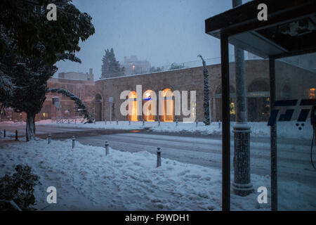 Jerusalem Stadtzentrum während eines Schneesturms Stockfoto