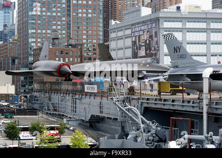 Lockheed a-12 Blackbird auf der Intrepid Sea, Air & Space Museum, New York City, USA Stockfoto