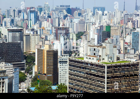 Brasilien, Sao Paulo 2013 - Sao Paulo-Skyline, Ansicht Formular Dachrestaurant und Beobachtung deck Edificio Italia (Italien-Gebäude) Stockfoto