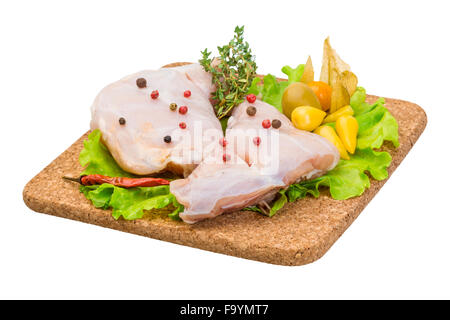 Rohes Fleisch mit Kräutern und Gewürzen Stockfoto