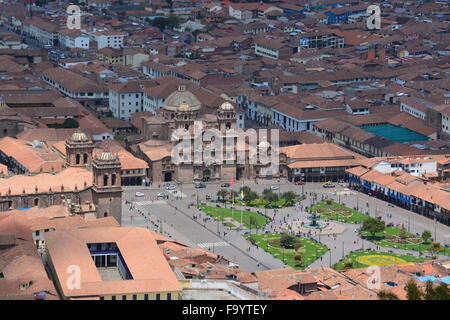 Der Plaza de Armas aus den Hügeln oberhalb von Cusco, Peru Stockfoto