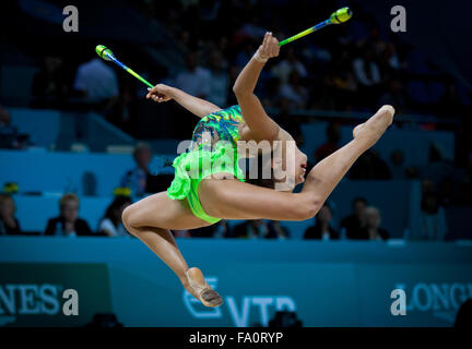 Kiew, UKRAINE - 29. August 2013: Margarita Mamun von Russland führt während der 32. rhythmische Gymnastik-WM im August Stockfoto