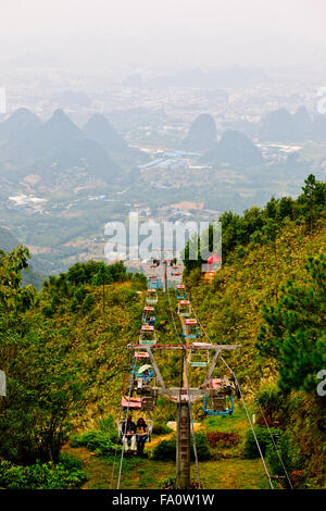 Yao-Bergbahn, Karst Peaks, einer von Chinas beliebteste touristische Bereiche Seen, autonome Region Guangxi Zhuang, VR China, China Stockfoto