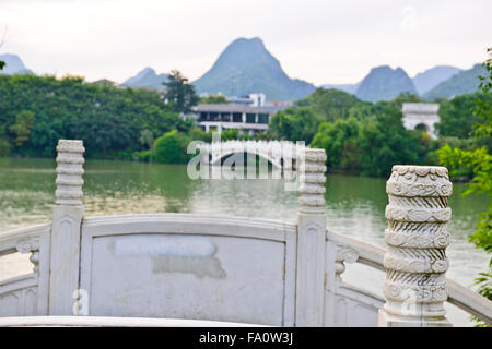 Yao-Bergbahn, Karst Peaks, einer von Chinas beliebteste touristische Bereiche Seen, autonome Region Guangxi Zhuang, VR China, China Stockfoto