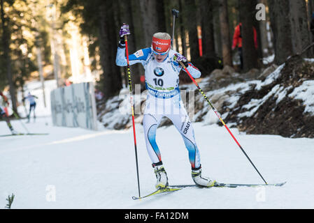 Pokljuka, Slowenien. 19. Dezember 2015. Kaisa Makarainen aus Finnland auf dem Golfplatz in 10km Verfolgung der Frauen beim Biathlon-Weltcup-Rennen auf der Pokljuka. Bildnachweis: Rok Rakun/Pacific Press/Alamy Live-Nachrichten Stockfoto