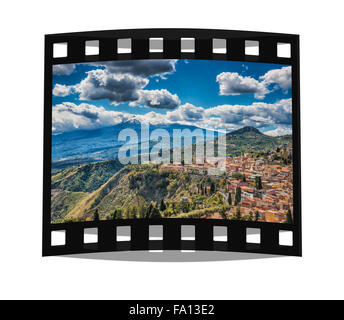 Blick auf die Stadt Taormina und den Ätna, Provinz Messina, Sizilien, Italien, Europa Stockfoto