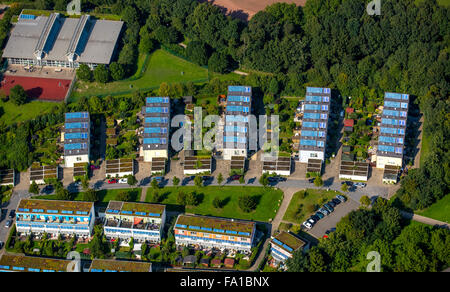 Solar Wohnsiedlung Gelsenkirchen Bismarck, Sonnenkollektoren, Stadthäuser, Apartments, trat Häuser, Balkone, Wohnsiedlung Stockfoto