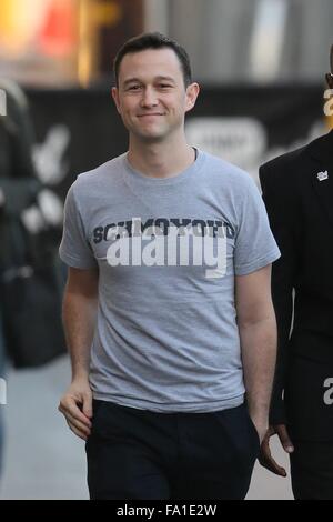 Joseph Gordon Levitt gesehen kommen in den ABC-Studios für Jimmy Kimmel Live mit: Joseph Gordon-Levitt wo: Los Angeles, California, Vereinigte Staaten von Amerika bei: 19. November 2015 Stockfoto