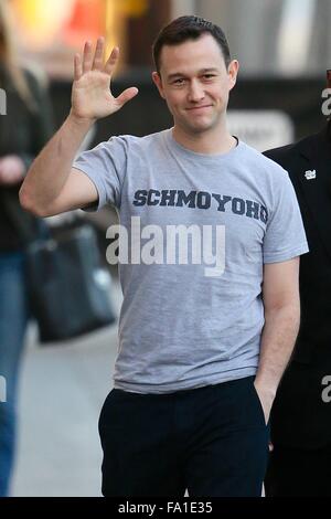 Joseph Gordon Levitt gesehen kommen in den ABC-Studios für Jimmy Kimmel Live mit: Joseph Gordon-Levitt wo: Los Angeles, California, Vereinigte Staaten von Amerika bei: 19. November 2015 Stockfoto