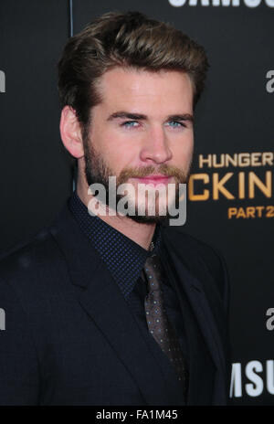 "Die Tribute von Panem: Mockingjay - Teil 2: Sondervorstellung bei AMC Lincoln Square - Ankünfte Featuring: Liam Hemsworth Where: New York, Vereinigte Staaten von Amerika bei: 18. November 2015 Stockfoto