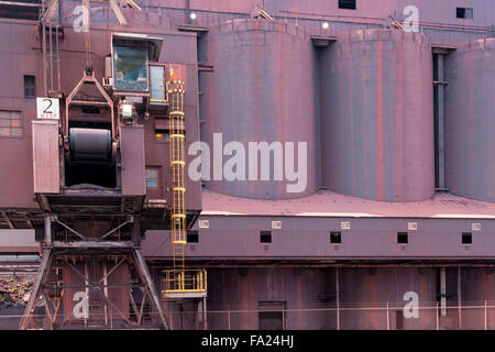 Klippen Naturressourcen Northshore Mining Werk in Silver Bay am nördlichen Ufer des Lake Superior in Minnesota Stockfoto