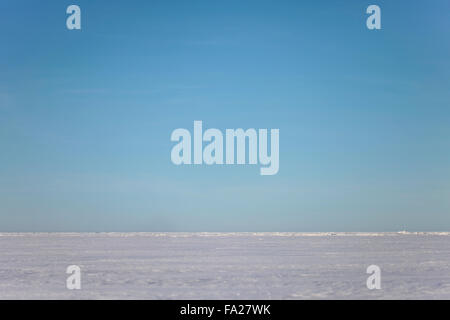 Schnee, Eis-Ebene und die arktischen Himmel Landschaft Stockfoto