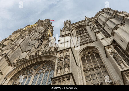 Fassade der Kathedrale unserer lieben Frau in Antwerpen, Belgien (Onze-Lieve-Vrouwekathedraal) Stockfoto