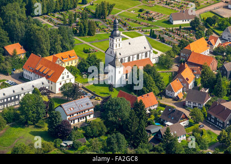 Antenne anzeigen, Kirchwelver, Welver Kloster und Klosterkirche, ehemalige Zisterzienser-Kloster, Welver, Ruhrgebiet Stockfoto