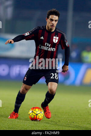 Frosinone, Italien. 20. Dezember 2015. Giacomo Bonaventura während der italienischen Serie A-Fußballspiel zwischen AC Mailand im Matusa Stadion in Frosinone und Frosinone. Milan gewann mit 4: 2. Bildnachweis: Ciro De Luca/Pacific Press/Alamy Live-Nachrichten Stockfoto