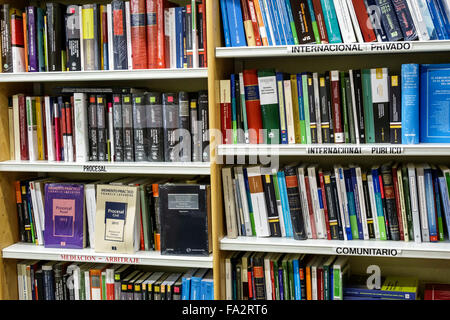 Madrid Spanien,Hispanic Moncloa-Aravaca,Complutense Universität Madrid,Universidad Complutense de Madrid,Campus,Schule,Jura Schulbuchladen,Lehrbücher Stockfoto