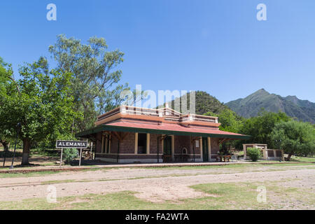 Foto von der alte Bahnhof im Dorf Alemania, Argentinien Stockfoto