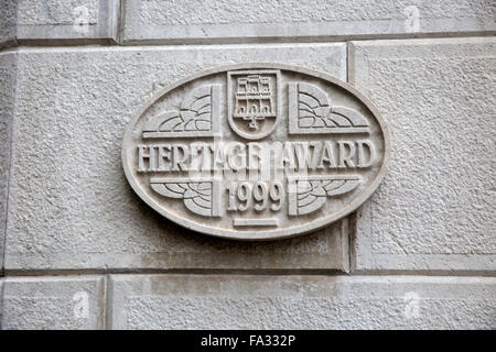 Heritage Award 1999 Plakette an einer Wand in Gibraltar Stockfoto