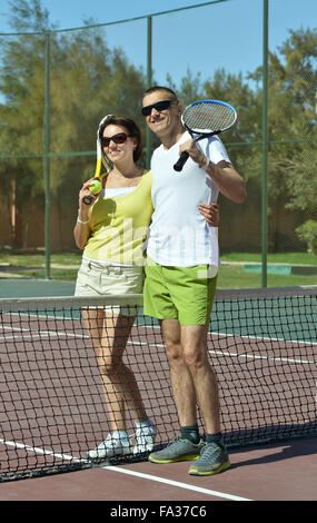 Tennis-Spieler in der Nähe von net Stockfoto