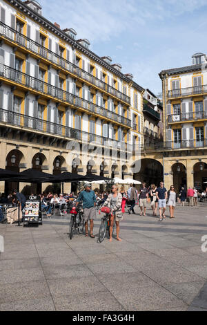 Plaza De La Constitucion Old Town San Sebastian Spanien Stockfoto