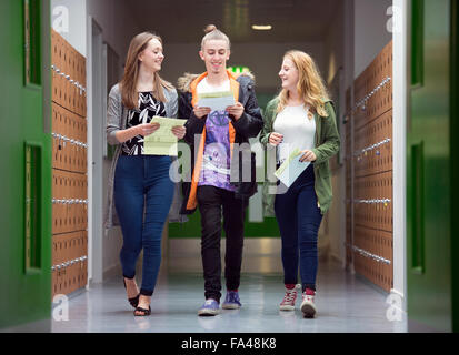 'A'-Ebene Ergebnisse Tag Abbeywood Community School, Bristol UK Stockfoto