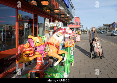 Skegness am Meer Seebad Lincolnshire England, UK. Promenade im Winter. Stockfoto