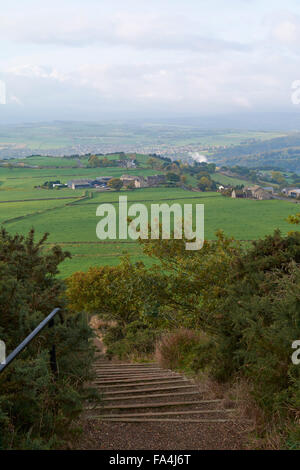 Blick über das Tal der Holme aus Burgberg - Huddersfield, England, UK Stockfoto