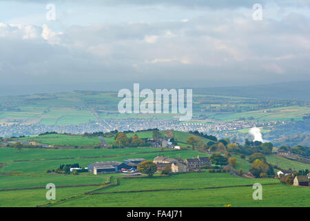 Blick über das Tal der Holme aus Burgberg - Huddersfield, England, UK Stockfoto