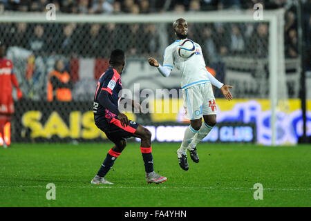 Bordeaux, Frankreich. 20. Dezember 2015. Stade Bordeaux Atlantique. Französischen Liga 1 Fußball. Bordeaux und Marseille. Lassana Diarra (Om) © Action Plus Sport/Alamy Live News Stockfoto