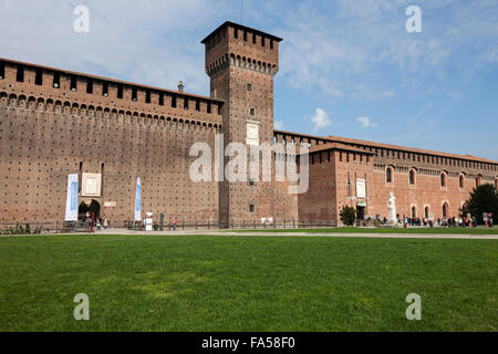 Fassade eines Schlosses, Castello Sforzesco, Mailand, Lombardei, Italien Stockfoto