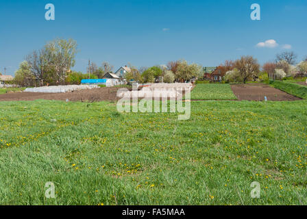 Typische Landschaft im Frühling in die Zentralukraine
