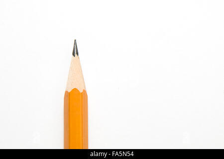 Orange Holz Bleistift für das Schreiben auf über weiß Stockfoto