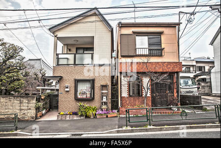 Japanische Häuser in Yanaka Nachbarschaft im alten Tokio Stockfoto