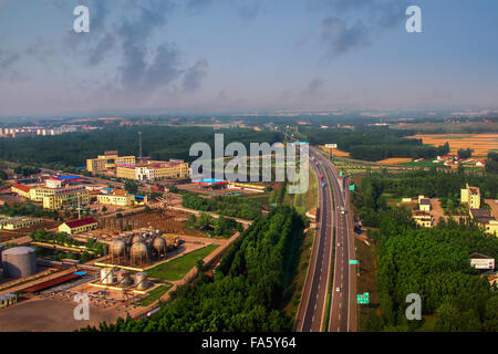 Provinz Shandong Juxian Xiazhuang Stadt an der East High-Speed-Antenne Stockfoto