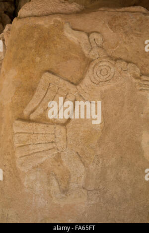 Figuren der Stuck Relief, Castillo de Kukulcan, Mayapan Maya-Ausgrabungsstätte, Yucatan, Mexiko Stockfoto