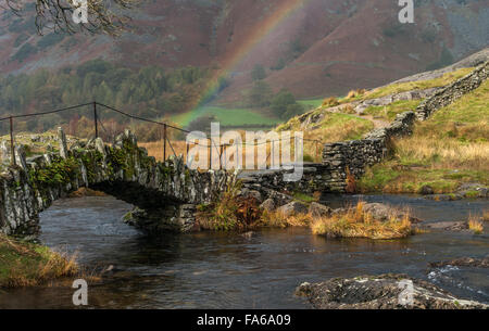 Slater-Brücke in kleinen Langdale Cumbria Stockfoto