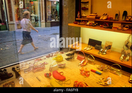 Mesones Straße. Einkaufsstraße. Granada. Andalusien, Spanien Stockfoto