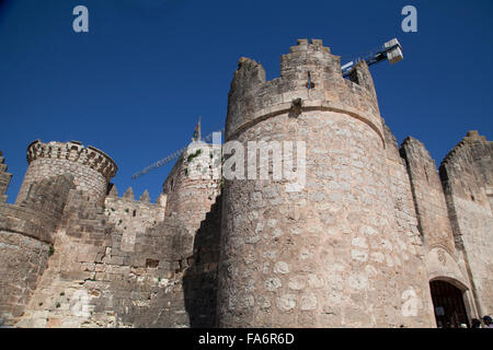 Außenansicht des Schlosses Belmonte in Cuenca Stockfoto