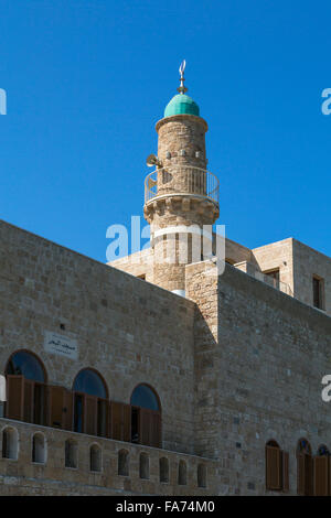Die Moschee Al-Bahr in der historischen Altstadt von Jaffa entlang der Mittelmeerküste in der Nähe von Tel Aviv, Israel, Nahost Stockfoto
